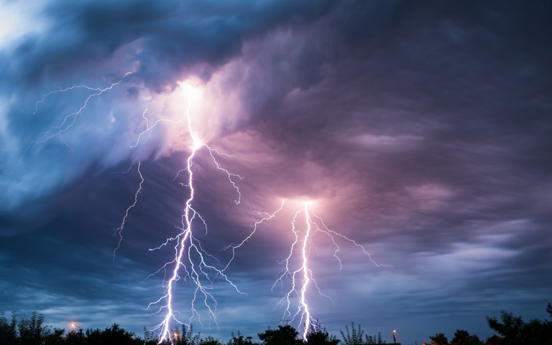 Storm_Lightning_Strike